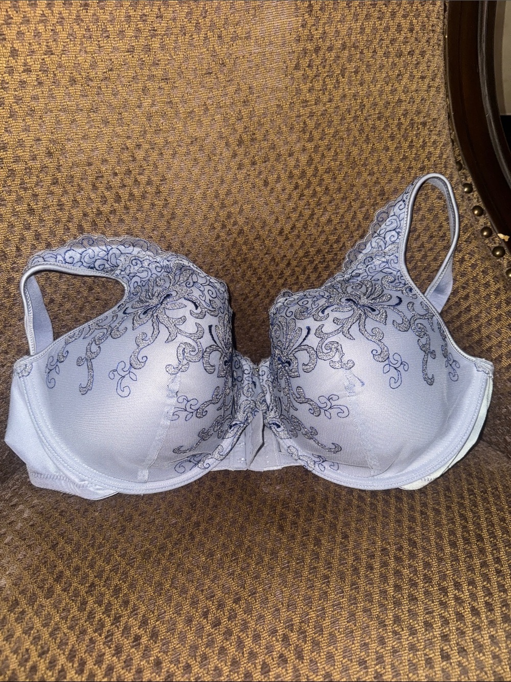 NWOT Playtex Light Blue Floral Embroidered Underwire Bra